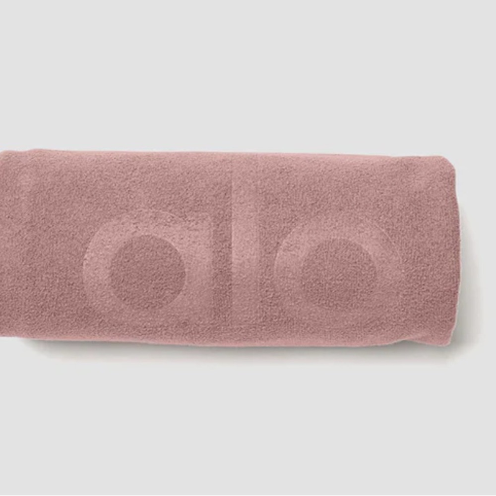 Alo Performance No Sweat Hand Towel